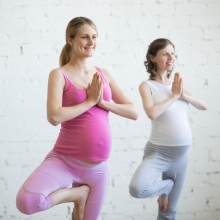 Photo femme enceinte yoga